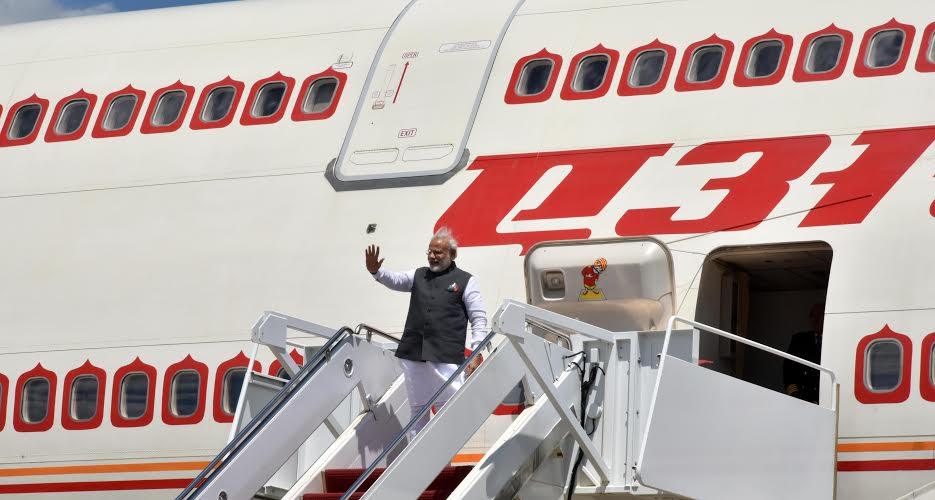 Prime Minister Narendra Modi arrived here from the US on the fifth and final leg of his five-nation tour. Narendra Modi,PM Narendra Modi,PM Narendra Modi arrives in Mexico,PM Modi,modi five-nation tour,Claudia Ruiz Massieu,Mexican Foreign Minister Claudia Ruiz Massieu