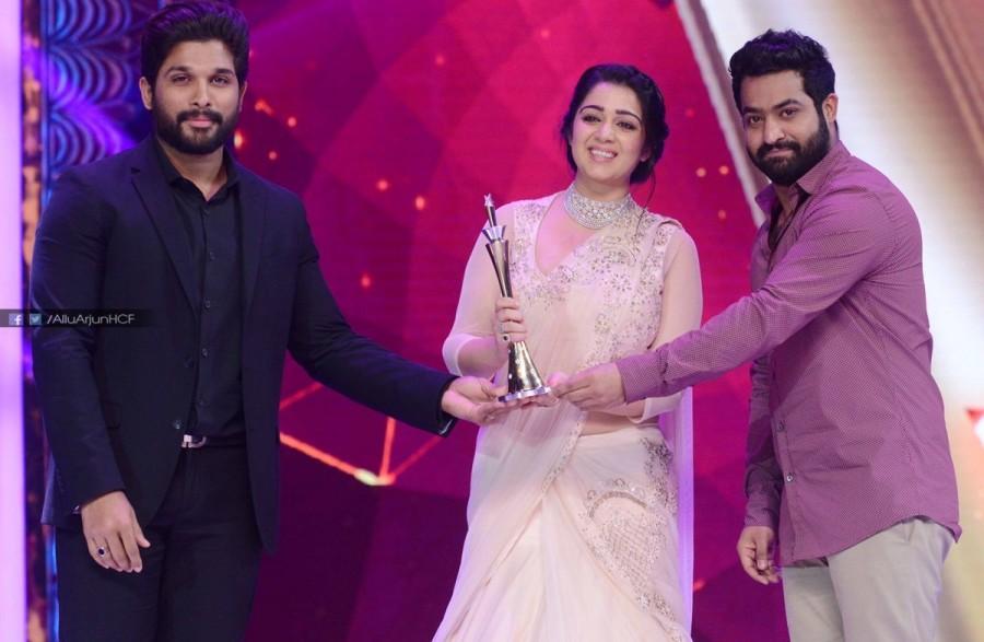 Chiranjeevi, Jr Ntr, Allu Arjun, Ram Charan, Nagarjuna at CineMAA Awards 2016. CineMAA Awards 2016,CineMAA Awards,CineMAA Awards 2016 photos,CineMAA Awards 2016 live updates,Chiranjeevi,Allu Arjun,Ram Charan,Jr Ntr,CineMAA Awards 2016 pics,CineMAA Awards 2016 images,CineMAA Awards 2016 stills,CineMAA Awards 2016 pictures