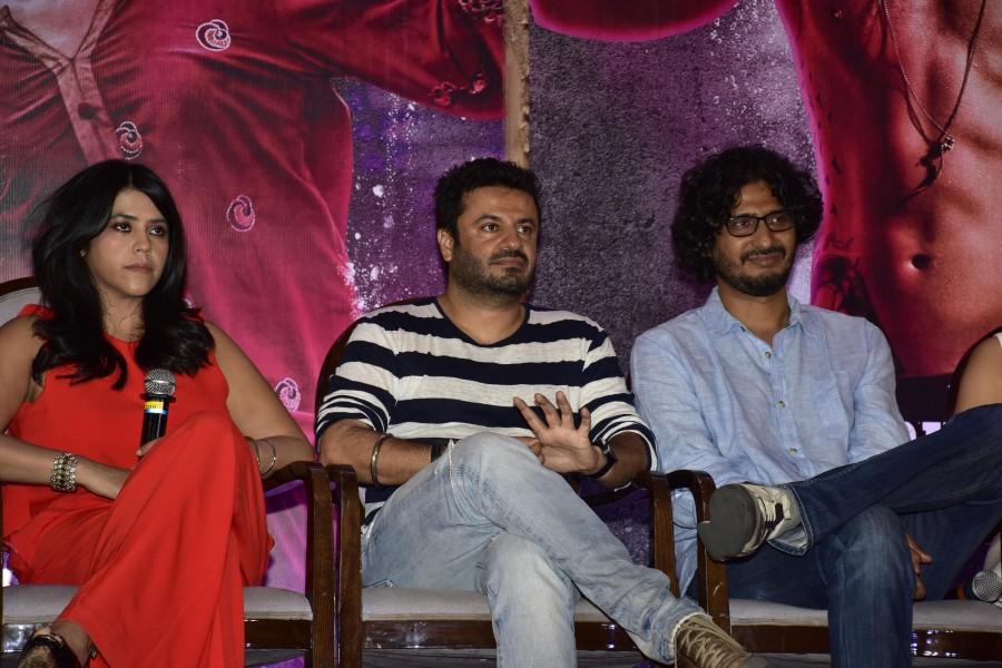 Shahid Kapoor, Alia Bhatt at Udta Punjab press conference. Udta Punjab,Udta Punjab press conference,Udta Punjab press meet,Shahid Kapoor,Alia Bhatt,Udta Punjab press meet pics,Udta Punjab press meet images,Udta Punjab press meet photos,Udta Punjab press meet stills,Udta Punjab press meet pictures