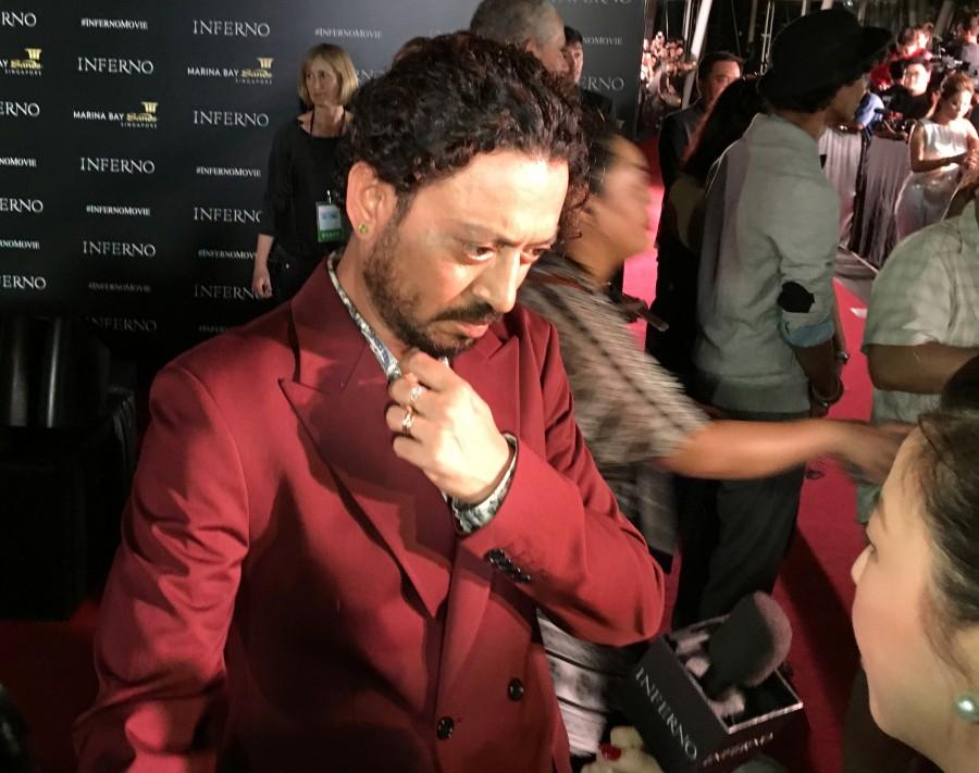 It was reunion time for the cast of Irrfan Khan,Tom Hanks,Ron Howard,Inferno,Red Carpet for 'Inferno',Inferno red carpet in Singapore,Inferno red carpet