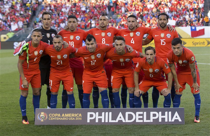 Eduardo Vargas (15 and 43 minute) and Alexis Sánchez (50 and 89 minute) hit two goals each to register a 4-2 win over Panama at the Lincoln Financial Field. Eduardo Vargas,Alexis Sánchez,Chile v Panama,Chile beats Panama,Chile wins Panama,Lincoln Financial Field