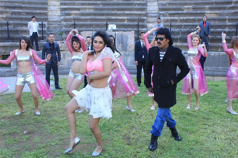 Upendra, Saloni Aswani, Ragini Dwivedi's Brahmana movie stills. Brahmana,Upendra,Saloni Aswani,Ragini Dwivedi,Brahmana movie stills,Brahmana movie pics,Brahmana movie images,Brahmana movie photos,Brahmana movie pictures,Telugu movie Brahmana
