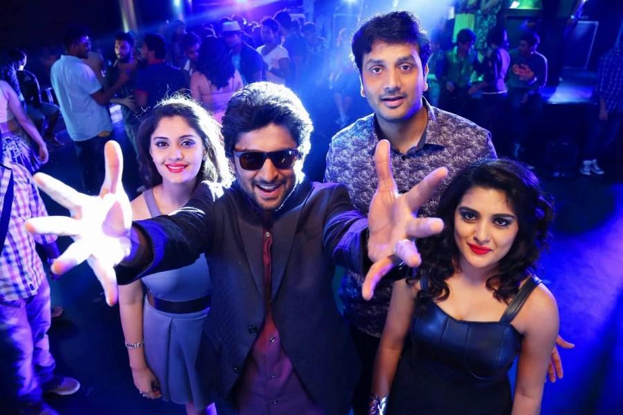 Directed by Indraganti Mohan Krishna, the film also stars Nani, Nivetha Thomas, Surbhi and Srinivasa Avasarla in the lead role. Gentleman,Gentleman review,Gentleman movie review,Nani,Surabhi,Nivetha Thomas,Srinivasa Avasarla,Gentleman movie stills,Gentleman movie pics,Gentleman movie images,Gentleman movie photos,Gentleman movie pictures,Telugu movie Gentleman