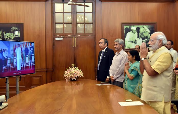 Narendra Modi, Maithripala Sirisena inaugurate stadium in ...