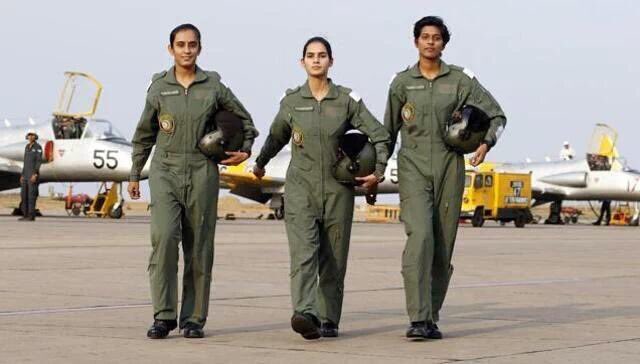 Avani Chaturvedi, Bhawana Kanth and Mohana Singh on Saturday were commissioned as India's first three women fighter pilots. First women fighter pilots,India's first women fighter pilots,women fighter pilots,indian women fighter pilots,Avani Chaturvedi,Bhawana Kanth,Mohana Singh,India's first three women fighter pilots