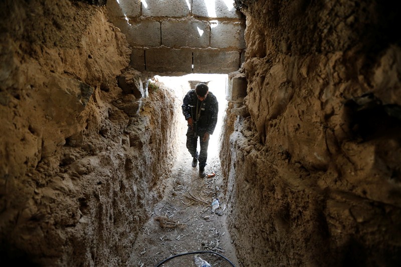 Iraqi forces enter Falluja, Encountering little fight from ISIS. Iraqi troops enter Falluja,Iraqi forces,Iraqi forces in Falluja,Falluja,ISIS,Iraqi troops,IS conflict,Iraqi forces enter center of Fallujah,Iraqi forces enter Fallujah,Shi'ite fighters