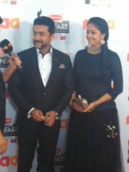 Photos of Suriya, Jyothika at Filmfare Awards 2016.