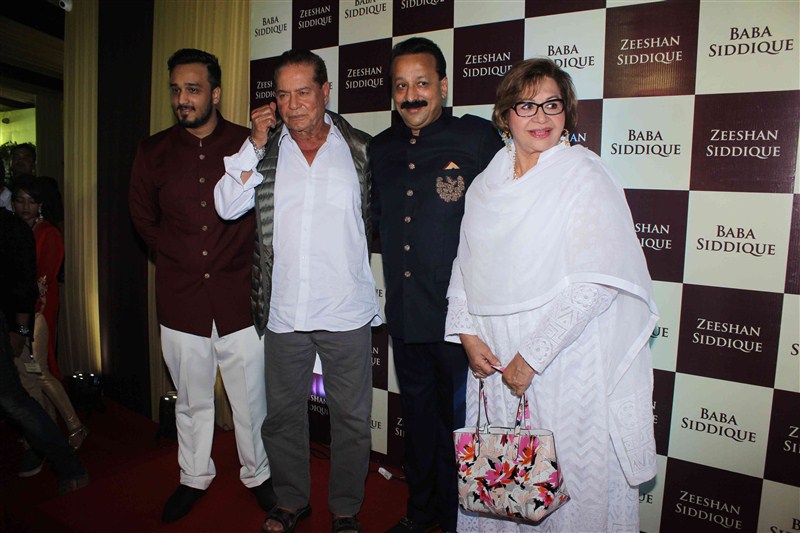 Karan Singh Grover, Bipasha Basu, Arpita Khan at Baba Siddique's Iftar party. Baba Siddique's Iftar party,Baba Siddique Iftar party,baba siddique,iftar party 2016,Karan Singh Grover,Bipasha Basu,Arpita Khan,Baba Siddique Iftar party pics,Baba Siddique Iftar party images,Baba Siddique Iftar party photos,Baba Siddique Iftar part