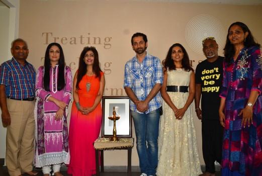 Gracy Singh, Vinod Kambli, Shibani Kashyap, Rekha Chaudhari, Dr. Megha Shah and others motivate diabetes patients at The Other Song's free diabetes workshop.