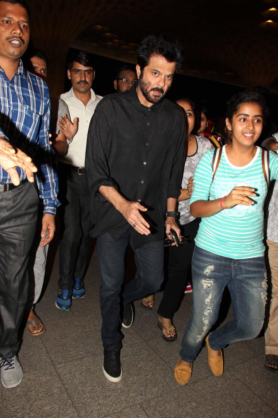 IIFA 2016: Hrithik Roshan, Deepika Padukone, Anil Kapoor jet off to Madrid. IIFA 2016,Hrithik Roshan,Deepika Padukone,Anil Kapoor,International Indian Film Academy,International Indian Film Academy Awards,IIFA pics,IIFA images,IIFA photos,IIFA stills,IIFA pictures
