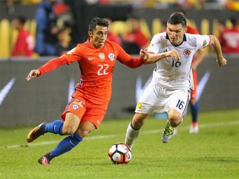 Defending champions Chile rode on a couple of first half to defeat Mexico 2-0 in the semi-finals of the Copa America Centenario at the Soldier Field Stadium on Thursday.