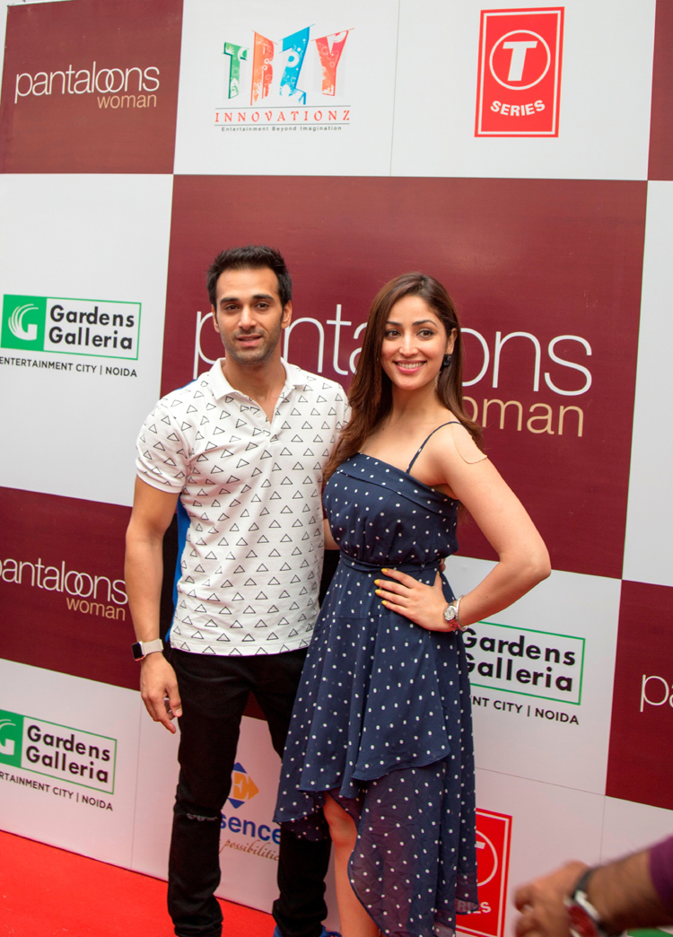 Pulkit Samrat and Yami Gautam, who is rumoured to be in a relationship, but are reportedly facing trouble in their paradise, put up a united front during a fashionable date here at a store launch on Thursday. Yami Gautam and Pulkit Samrat,Yami Gautam,Pulkit Samrat,Yami Gautam Pulkit Samrat,Pantaloons store launch,Yami Gautam pics,Yami Gautam images,Yami Gautam photos,Yami Gautam stills,Pulkit Samrat pics,Pulkit Samrat images,Pulkit Samrat photos,Pulkit Samrat