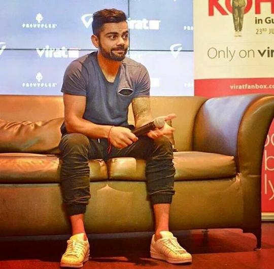 Virat Kohli's fans were in for a treat when the Indian skipper and star batsman decided to get candid with them as a part of a fan meet session on Thursday. Virat Kohli,cricket player Virat Kohli,Virat Kohli's day out in Gurgaon with fans,Virat Kohli with fans,Virat Kohli with Gurgaon fans,Virat Kohli new pics,Virat Kohli new images,Virat Kohli pics,Virat Kohli images,Virat Kohli photos,Virat Kohli still
