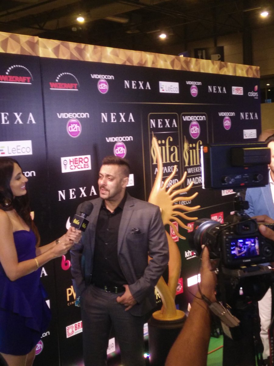 Salman Khan at IIFA Rocks 2016 - Photos,Images,Gallery - 43657