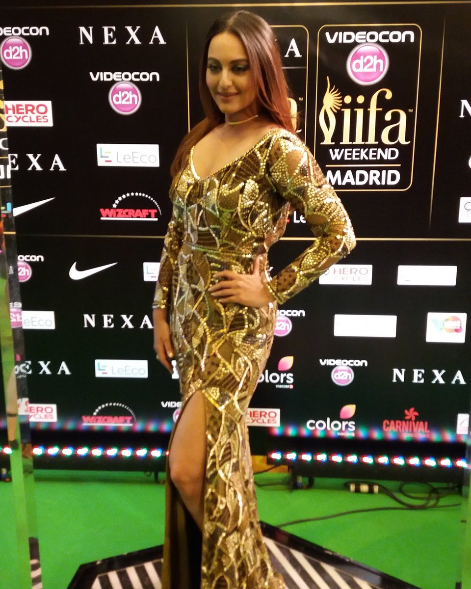 Bollywood actress Sonakshi Sinha at IIFA Rocks 2016. Sonakshi Sinha at IIFA,Sonakshi Sinha at IIFA awards,Sonakshi Sinha at IIFA Rocks 2016,Sonakshi Sinha at IIFA 2016,Sonakshi Sinha,Sonakshi Sinha pics,Sonakshi Sinha images,Sonakshi Sinha photos,Sonakshi Sinha stills,Sonakshi Sinha pictures