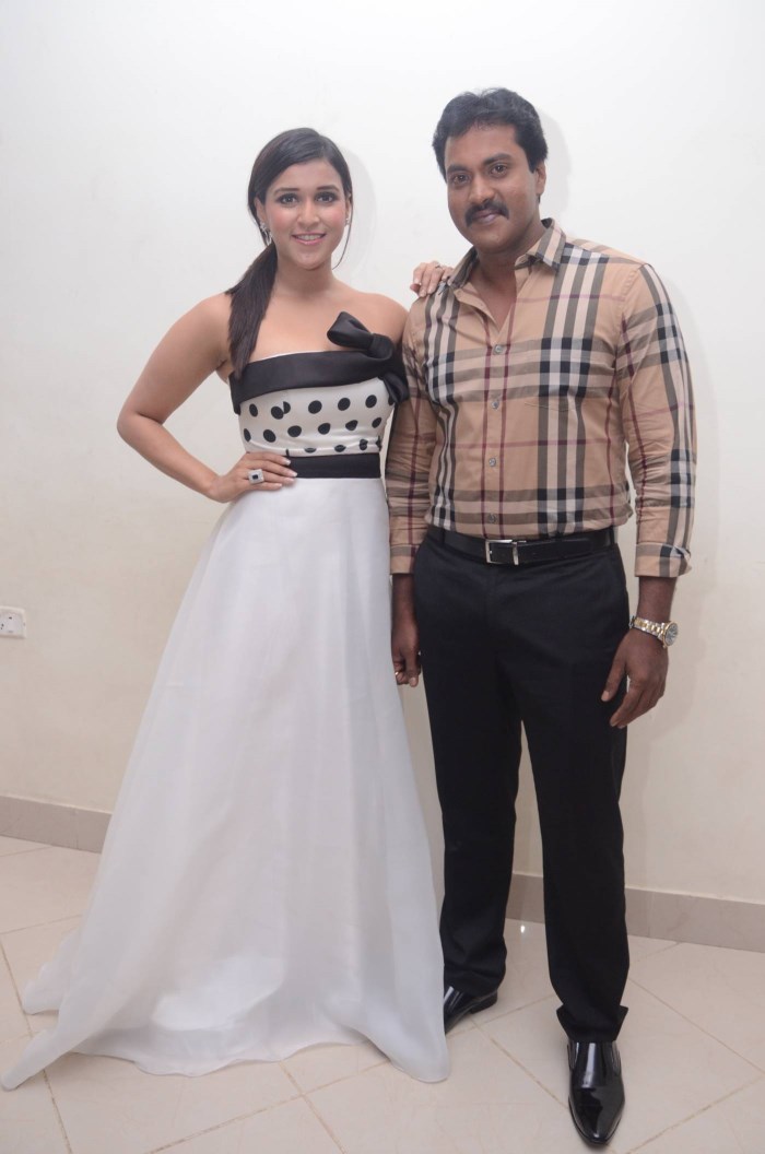 Jakkanna audio launch event held at Shilpakala Vedhika in Hyderabad at 7:00 p.m. on June 24. Celebs like Megastar Chiranjeevi, Sunil, Mannara Chopra (Barbie Handa), Vamsi Krishna Akella, Mitali Handa, Anchor Shyamala, R Sudharshan Reddy and others graced the event. Chiranjeevi,Sunil,Jakkanna audio launch,Jakkanna audio launch pics,Jakkanna audio launch images,Jakkanna audio launch photos,Jakkanna audio launch stills,Jakkanna audio launch pictures,Mannara Chopra,Barbie Handa,Vamsi Krishna Akella,Mitali Handa,Anchor S