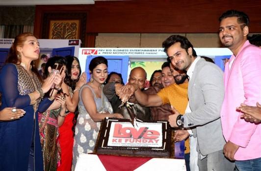 The music of the forthcoming romantic comedy film 'Love Ke Funday', which has five tracks crooned by popular singers including Sukhwinder Singh and Mika, is out.