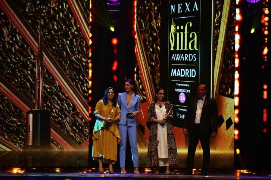 Photos of IIFA 2016 winners. IIFA 2016 winners,IIFA winners,IIFA,IIFA 2016,IIFA winners pics,IIFA winners images,IIFA winners photos,IIFA winners stills,IIFA winners pictures