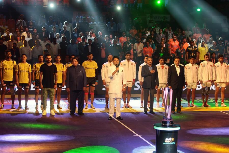 India’s favourite stand-up comedian Kapil Sharma begins the opening day of Star Sports Pro Kabaddi - Season 4. Pro Kabaddi,Pro Kabaddi Season 4,Opening ceremony of Star Sports Pro Kabaddi Season 4,Star Sports Pro Kabaddi Season 4,Pro Kabaddi pics,Pro Kabaddi images,Pro Kabaddi photos,Pro Kabaddi stills,Pro Kabaddi pictures