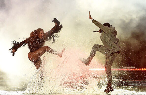 Singer Beyonce Knowles and Drake have won the top honours at the 2016 BET Awards. Beyonce,Singer Beyonce,Drake,BET Awards,BET Awards 2016,BET Awards winners,BET Awards 2016 winners,BET winners