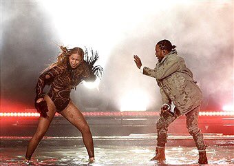 Singer Beyonce Knowles and Drake have won the top honours at the 2016 BET Awards. Beyonce,Singer Beyonce,Drake,BET Awards,BET Awards 2016,BET Awards winners,BET Awards 2016 winners,BET winners