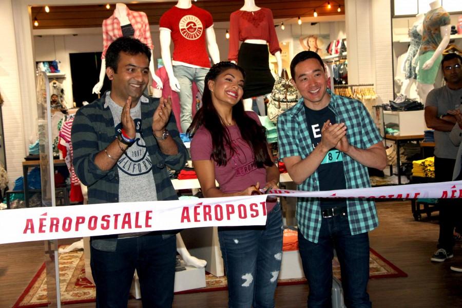 Bollywood actress Jacqueline Fernandez launches store Aeropostale. Jacqueline Fernandez,Jacqueline Fernandez launches store Aeropostale,Jacqueline Fernandez pics,Jacqueline Fernandez images,Jacqueline Fernandez photos,Jacqueline Fernandez stills,Jacqueline Fernandez pictures