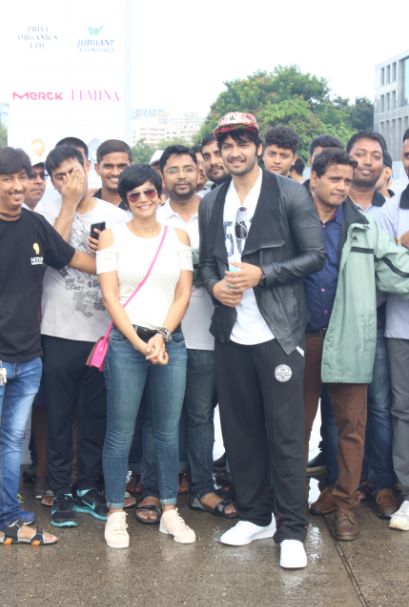 'Say No To Drugs' Run organised by Femina in association with the Narcotics Control Bureau on the occasion of World Drug Day. Actors Mandira Bedi and Ali Fazal flagged off the run. The event was also supported by Sri K.S Jha, Zonal Director, Narcotics Control Bureau and NCC Cadets. Mandira Bedi,Ali Fazal,Say No to Drugs Run,Say No to Drugs Run campagin,Mandira Bedi and Ali Fazal,Ali Fazal,KS Jha,Zonal Director,Narcotics Control Bureau,Say No to Drugs Run event