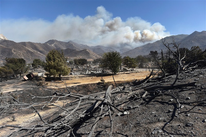 The massive wildfire in Kern County is now considered the largest California wildfire of 2016 so far. California's deadly Erskine wildfire,Erskine wildfire,massive wildfire,wildfire in Kern,California wildfire,california wildfire update,california wildfire injuries,California wildfire pics,California wildfire images,California wildfire photos,Califor