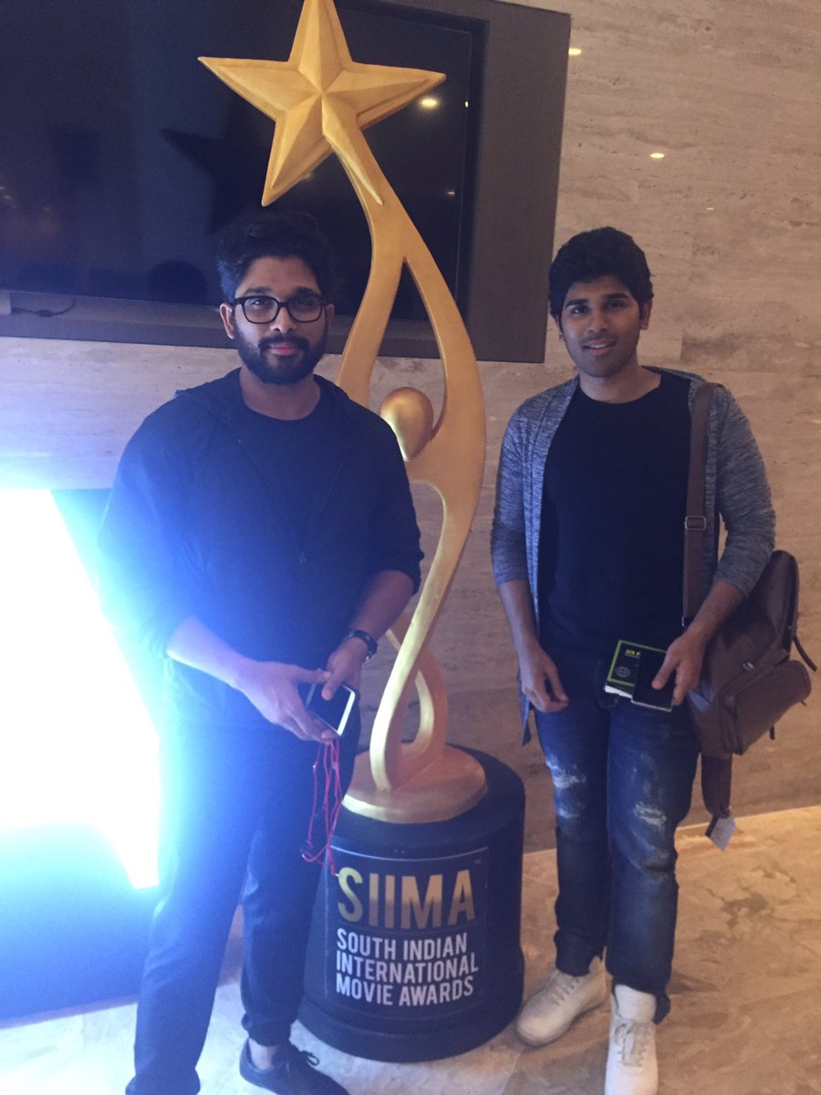 SIIMA Awards 2016: Allu Arjun, Akhil Akkineni, VarunTej, Allu Sirish arrive Singapore. SIIMA Awards 2016,SIIMA Awards,SIIMA Awards winners,Allu Arjun,Akhil Akkineni,VarunTej,Allu Sirish,SIIMA Awards 2016 pics,SIIMA Awards 2016 images,SIIMA Awards 2016 photos,SIIMA Awards 2016 stills,SIIMA Awards 2016 pictures,SIIMA Awards pics,SIIMA Awards