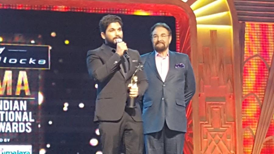 SIIMA Awards 2016: Allu Arjun, Anushka, SS Rajamouli, Samantha bag the big awards SIIMA Awards 2016 Winners pictures,SIIMA Awards 2016 Winners,SIIMA Awards 2016,SIIMA Awards,siima awards winners,SIIMA Awards winners pics,SIIMA Awards winners images,SIIMA Awards winners photos,SIIMA Awards winners stills