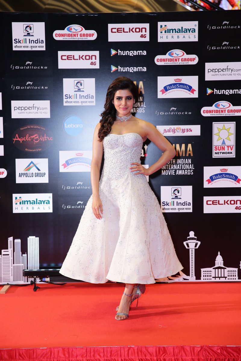 Samantha, Nithya Menen, Rakul Preet, Vedhika at SIIMA 2016 SIIMA 2016,SIIMA 2016 winners,Samantha,Nithya Menen,Rakul Preet,Vedhika,SIIMA 2016 pics,SIIMA,celebs at SIIMA,siima awards,SIIMA 2016 images,SIIMA 2016 photos,SIIMA 2016 stills