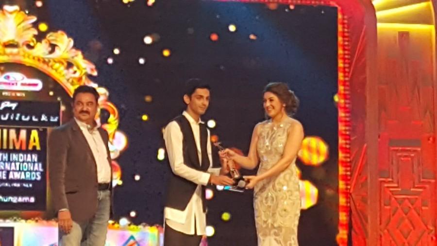 SIIMA Awards 2016: Anirudh, Arun Vijay, bag the big awards. SIIMA Awards 2016,SIIMA Awards winners,SIIMA Awards 2016 winners,Anirudh,Arun Vijay,SIIMA Awards winners pics,SIIMA Awards winners images,SIIMA Awards winners photos,SIIMA Awards winners stills,SIIMA Awards winners pictures