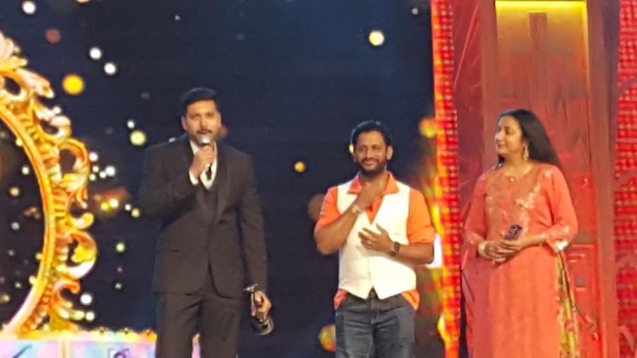 SIIMA Awards 2016: Anirudh, Arun Vijay, bag the big awards. SIIMA Awards 2016,SIIMA Awards winners,SIIMA Awards 2016 winners,Anirudh,Arun Vijay,SIIMA Awards winners pics,SIIMA Awards winners images,SIIMA Awards winners photos,SIIMA Awards winners stills,SIIMA Awards winners pictures
