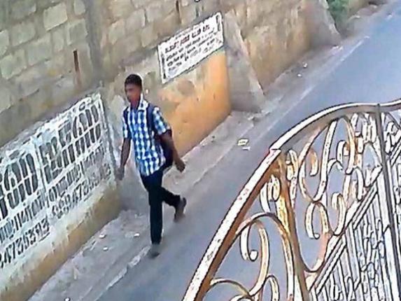 Swathi murder suspect held in Tirunelveli, tries to kill self. Swathi murder,Swathi,Swathi murder suspect held in Tirunelveli,Ramkumar,Swathi murder arrested