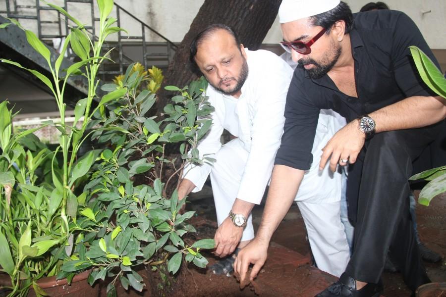 Philanthropist Asif Bhamla and Ajaz Khan at 'Van Mahotsav Week' tree plantation drive in association with Bhamla Foundation & Anjuman Islam Girls School, Bandra. Bhamla Foundation,Ajaz Khan,Van Mahotsav Week,Philanthropist Asif Bhamla,tree plantation,planting tree,Anjuman Islam Girls School