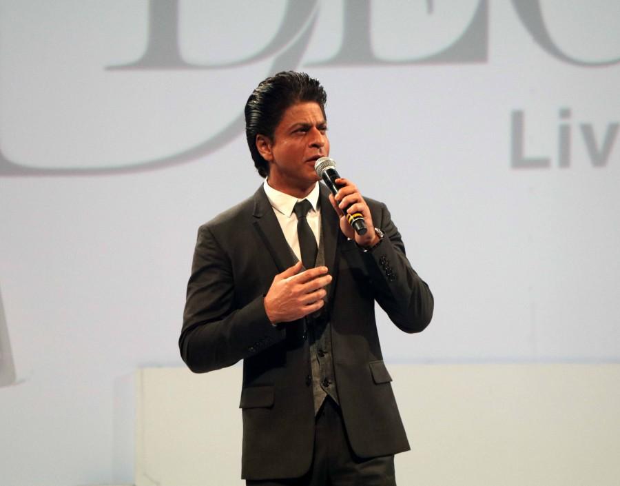 Bollywood actor Shah Rukh Khan launches D'Decor's digital interface D'Assist. Sharukh Khan,Sharukh Khan launches D'Decor's digital interface D'Assist,D'Decor's digital interface D'Assist,D'Decor's,D'Assist,Shah Rukh Khan,Shah Rukh Khan latest Pics,SRK,Shah Rukh Khan latest images,Shah Ru
