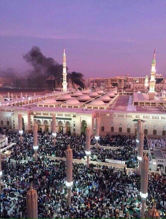 A suicide bomber blew himself up beside security headquarters in Prophet Mohammed's mosque in the Saudi city of Medina on Monday, local media reported. Suicide blasts,Suicide blasts in Medina,Medina blast,Saudi Arabia,Saudi Arabia blast,blast in Saudi Arabia,Prophet Mohammed,Prophet Mohammed's mosque,mosque,balst near mosque
