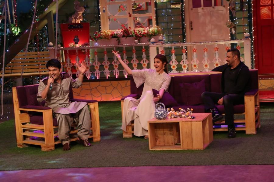 Bollywood actor Salman Khan, actress Anushka Sharma promote Sultan movie on 'The Kapil Sharma Show'. Salman Khan,Anushka Sharma,Salman Khan,Anushka Sharma promote Sultan movie on 'The Kapil Sharma Show',Salman Khan at The Kapil Sharma Show,Suttan on The Kapil Sharma Show,Sultan movie promotion,Sultan promotion pics,Sultan promotion images,Sult