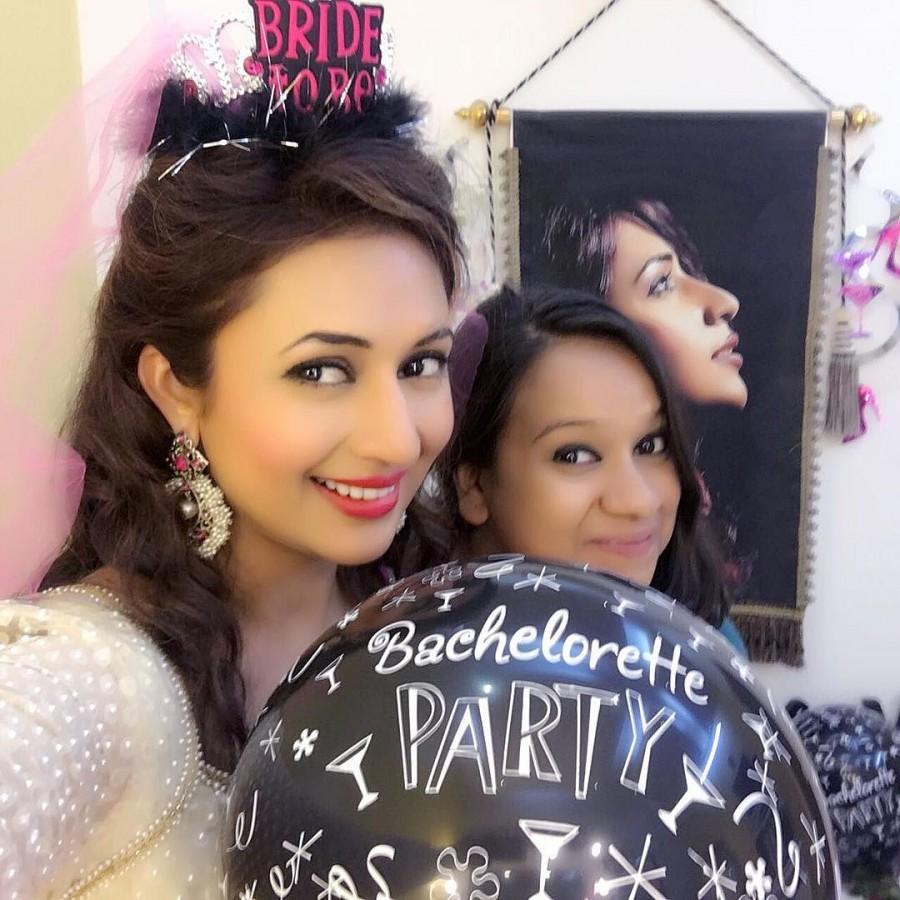 Bollywood actress Divyanka Tripathi, who is set to marry her Yeh Hai Mohabbatein co-star Vivek Dahiya on 8th July, the actress celebrates bachelorette party with friends. Divyanka Tripathi,Divyanka Tripathi wedding,Divyanka Tripathi marriage,Divyanka Tripathi Bachelorette party with friends,Divyanka Tripathi Bachelorette party,Divyanka Tripathi wedding pics,Divyanka Tripathi wedding images,Divyanka Tripathi wedding photos