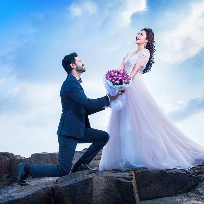 Bollywood actress Divyanka Tripathi, who is set to marry her Yeh Hai Mohabbatein co-star Vivek Dahiya on 8th July, the actress celebrates bachelorette party with friends. Divyanka Tripathi,Divyanka Tripathi wedding,Divyanka Tripathi marriage,Divyanka Tripathi Bachelorette party with friends,Divyanka Tripathi Bachelorette party,Divyanka Tripathi wedding pics,Divyanka Tripathi wedding images,Divyanka Tripathi wedding photos