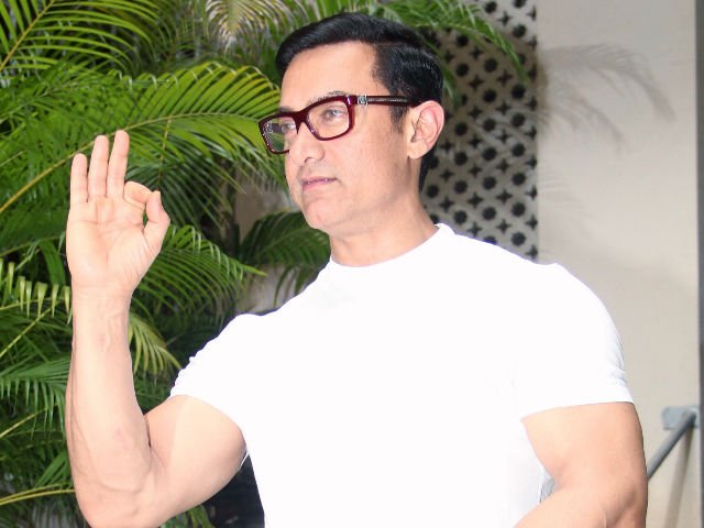 Actor Aamir Khan, who was seen celebrating the Eid with his mother on Thursday, said that people who spread terrorism or indulge in terror acts have no connection with mazhab (religion). Aamir Khan celebrates Eid with Media,Aamir Khan celebrates Eid,Aamir Khan celebrates Eid festival,Aamir Khan,actor Aamir Khan,Aamir Khan latest pics,Aamir Khan latest images,Aamir Khan latest photos,Aamir Khan latest stills,Aamir Khan latest pictures