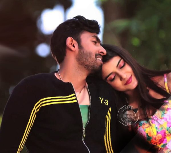 Run Anthony is an upcoming Kannada movie written and directed by Raghu Shastri. Starring Vinay Rajkumar and Rukhsar Mir in the lead role. Run Anthony,Run Anthony review,Vinay Rajkumar,Rukhsar Mir,Run Anthony movie stills,Run Anthony movie pics,Run Anthony movie images,Run Anthony movie photos,Run Anthony movie pictures