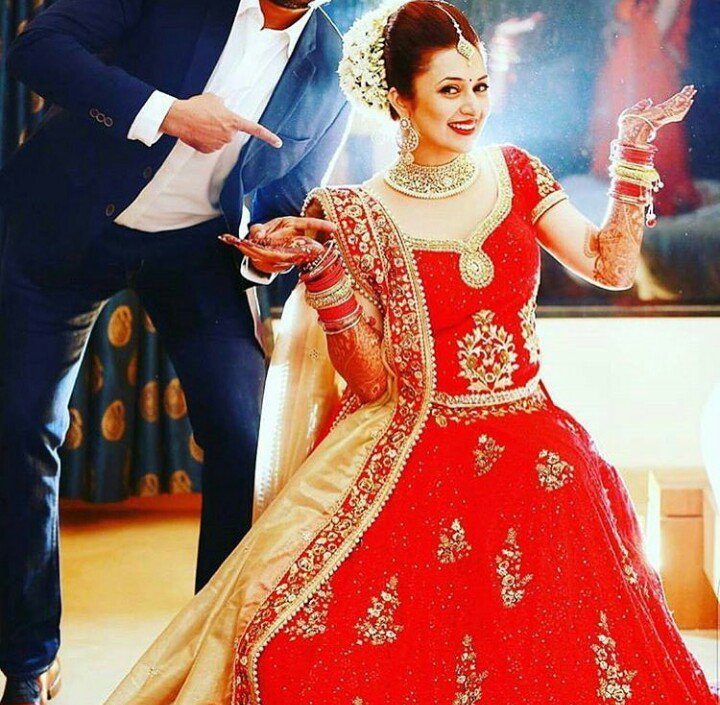 The marriage of actress Divyanka Tripathi and Vivek Dahiya was a private affair and it was attended by the couple family members and close friends. Divyanka Tripathi,Divyanka Tripathi wedding,Divyanka Tripathi marriage,Divyanka Tripathi and Vivek Dahiya,Vivek Dahiya,Vivek Dahiya wedding,Vivek Dahiya marriage,Divyanka Tripathi wedding pics,Divyanka Tripathi wedding images,Divyanka Tripathi wedding pho