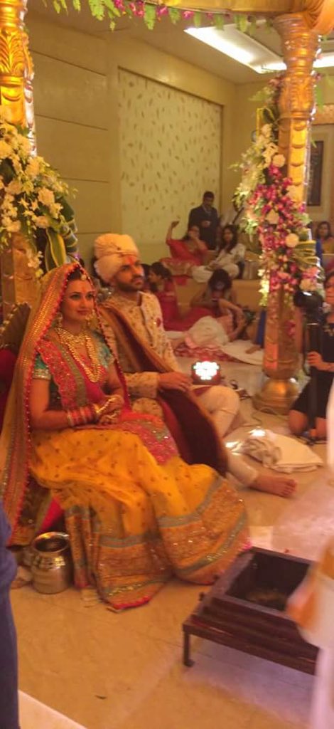 The marriage of actress Divyanka Tripathi and Vivek Dahiya was a private affair and it was attended by the couple family members and close friends. Divyanka Tripathi,Divyanka Tripathi wedding,Divyanka Tripathi marriage,Divyanka Tripathi and Vivek Dahiya,Vivek Dahiya,Vivek Dahiya wedding,Vivek Dahiya marriage,Divyanka Tripathi wedding pics,Divyanka Tripathi wedding images,Divyanka Tripathi wedding pho