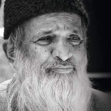 Pakistan's celebrated humanitarian and Edhi Foundation Chairman Abdul Sattar Edhi has passed away at the age of 88 in Karachi, his son said on Saturday. Abdul Sattar Edhi,Abdul Sattar Edhi dies at 88,Pakistan's legendary Abdul Sattar Edhi dies at 88,Edhi Foundation Chairman Abdul Sattar Edhi,Abdul Sattar Edhi dead,Abdul Sattar Edhi passesaway,Abdul Sattar Edhi pics,Abdul Sattar Edhi images,Abdul Satt