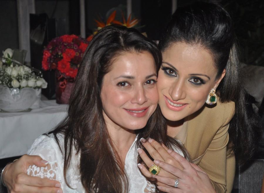 Artist-muralist Rouble Nagi celebrated her birthday with a few of her dear friends over lunch at Korner House in Bandra. Celebs like Neelam Kothari, Madhoo Shah, Krishika Lulla graced the event. Rouble Nagi,Rouble Nagi birthday party,Neelam Kothari,Madhoo Shah,Krishika Lulla,Rouble Nagi birthday,Rouble Nagi birthday celebrations,Rouble Nagi birthday celebrations pics,Rouble Nagi birthday celebrations images,Rouble Nagi birthday celebrations photo