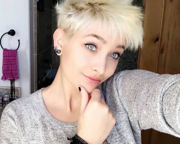 Paris Jackson, daughter of Michael Jackson, has got another tattoo as tribute to her late father. Paris Jackson,Michael Jackson,Michael Jackson daughter Michael Jackson,Paris Jackson's new tattoo,Paris Jackson tattoo,Michael Jackson tattoo