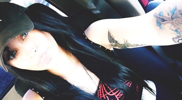 Paris Jackson, daughter of Michael Jackson, has got another tattoo as tribute to her late father. Paris Jackson,Michael Jackson,Michael Jackson daughter Michael Jackson,Paris Jackson's new tattoo,Paris Jackson tattoo,Michael Jackson tattoo