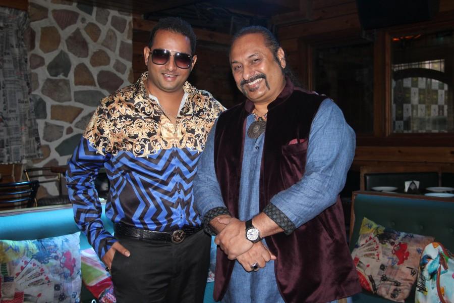 Lesle Lewis announces his Bollywood Badshah concert at TAP Resto Bar. Lesle Lewis,Savio D'sa,TAP Resto Bar,Lesle Lewis announces his Bollywood Badshah concert at TAP Resto Bar,Bollywood Badshah at TAP Resto Bar