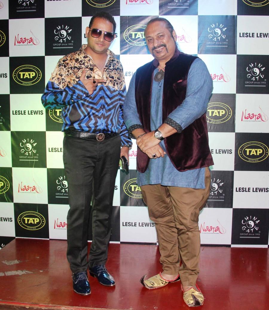 Lesle Lewis announces his Bollywood Badshah concert at TAP Resto Bar. Lesle Lewis,Savio D'sa,TAP Resto Bar,Lesle Lewis announces his Bollywood Badshah concert at TAP Resto Bar,Bollywood Badshah at TAP Resto Bar